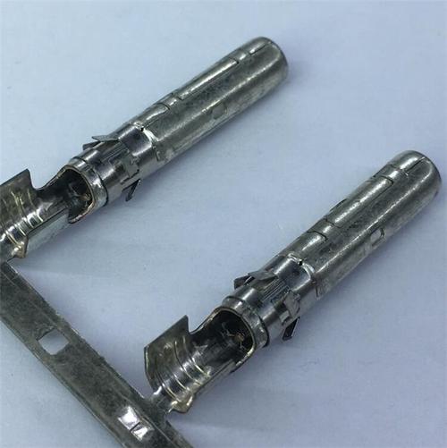 捷优连接器厂家推荐 简牛加塑胶简牛连接器选型指南